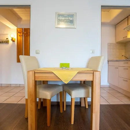Apartment Hus Willem I 20 *
